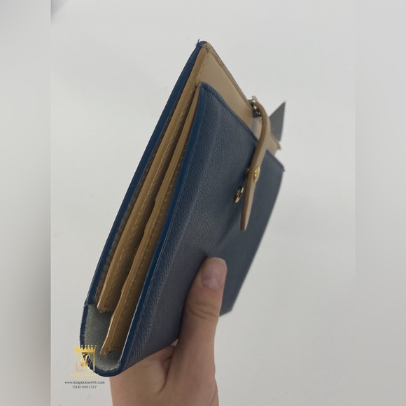 Céline large strap wallet in grained calfskin - Picture 10 of 12